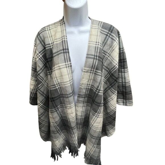 Estudio OS Reversible Plaid Shawl Black Cape Transitional Staple Fringe Wrap - Picture 1 of 11